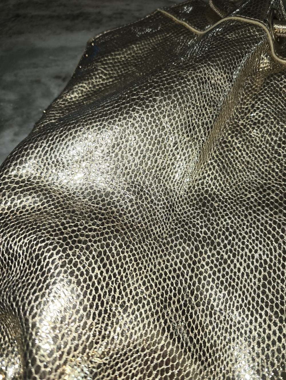 MK Metallic Gold Large Astor Tote Bag - Picture 7 of 7